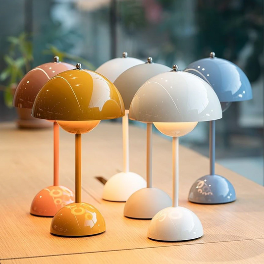 Curaçao – Wiederaufladbare Retro-Tischlampe mit farbenfrohem, minimalistischem Design