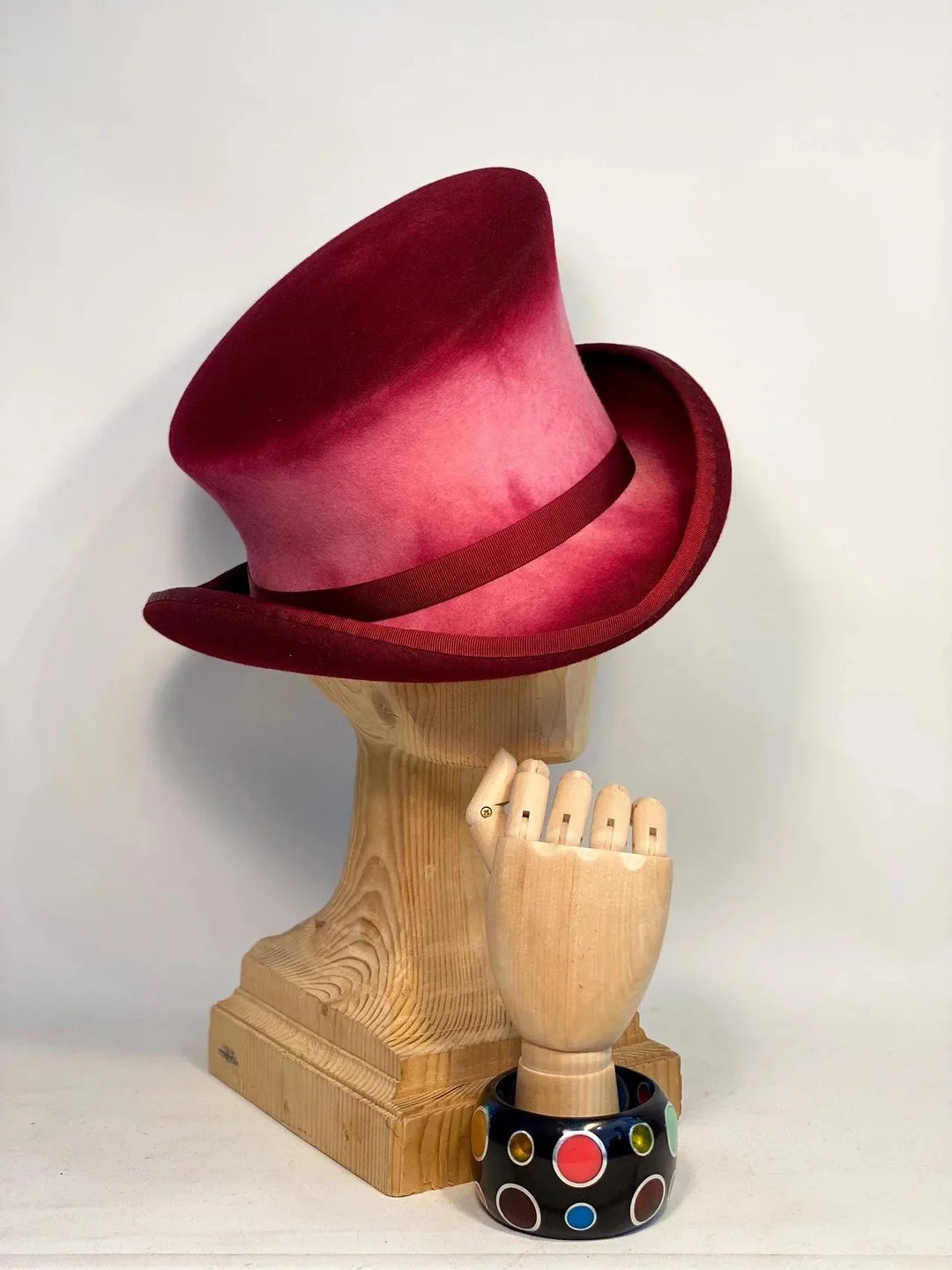 TwistHat – Handmade asymmetric wool top hat with stylish flair