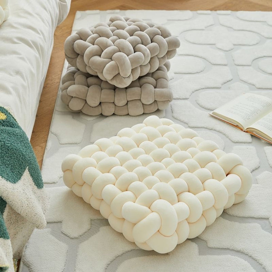 CozyNest - Ultimatives weiches Knoten-Kissen für kuscheligen Komfort & Stil