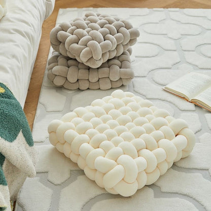 CozyNest - Ultimatives weiches Knoten-Kissen für kuscheligen Komfort & Stil