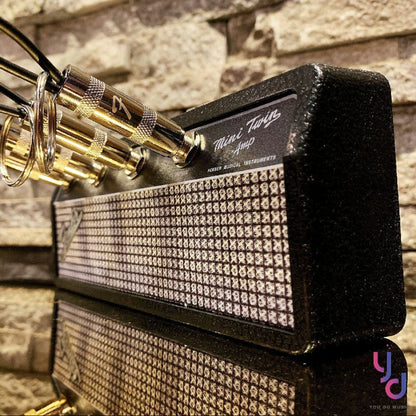 RockKey – Schlüsselhalter in Gitarrenform aus robustem Metall mit stylischem Design