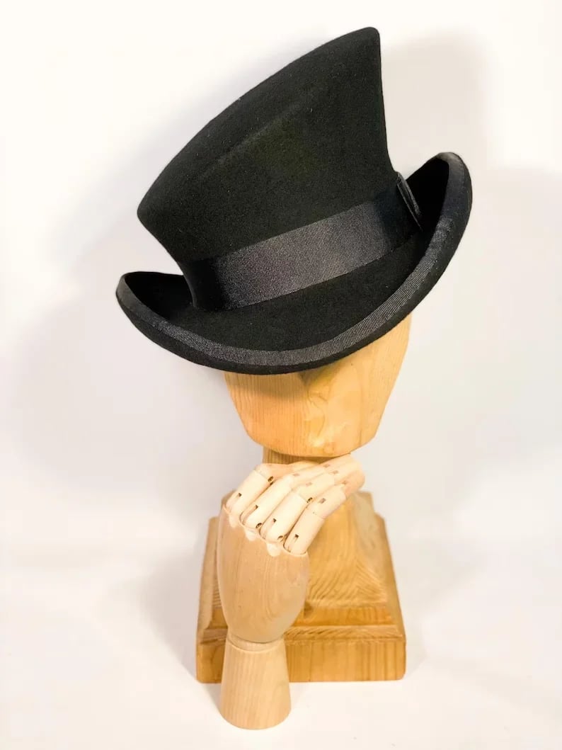 TwistHat – Handmade asymmetric wool top hat with stylish flair