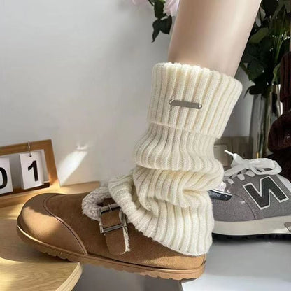 SnugLayer – Kuschelige Socken im Y2K-Stil mit lebendigen, verspielten Mustern