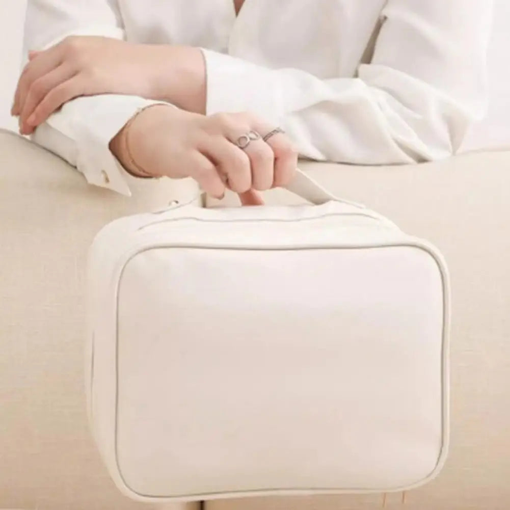 CarryEase – Tragbarer Organizer für Beauty-Essentials für unterwegs