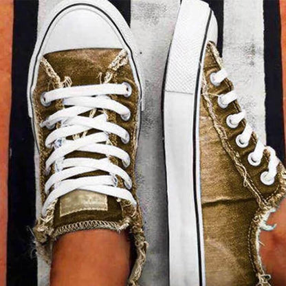 FloraWalk – Canvas-Schnürsneaker mit buntem Blumenmuster