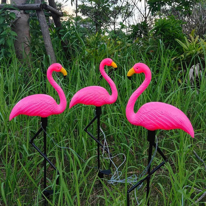 GlowBright – Solarbetriebene Flamingo-Gartenleuchte für stilvolles Ambiente