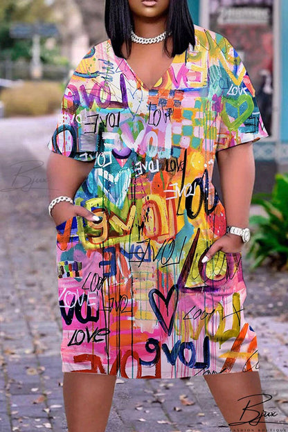 Rosalinda – Buntes Patchwork-Kleid mit V-Ausschnitt für einen lebendigen Stil