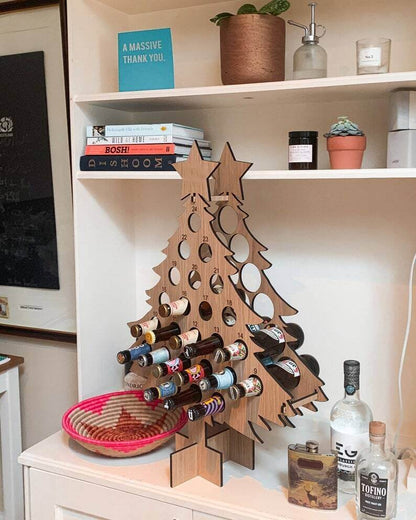 JollyTree – Adventskalender aus Birkenholz für Bier- und Wein-Countdown