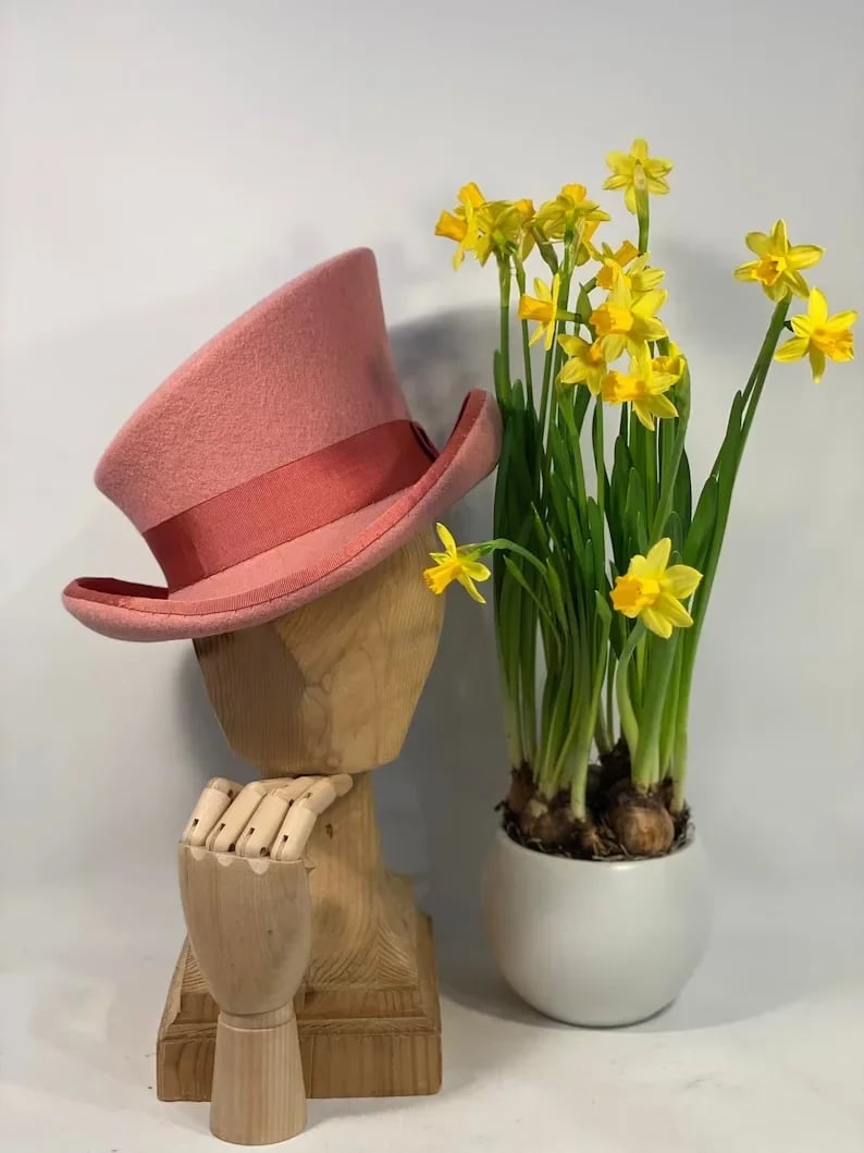 TwistHat – Handmade asymmetric wool top hat with stylish flair