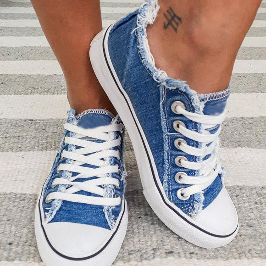 FloraWalk – Canvas-Schnürsneaker mit buntem Blumenmuster