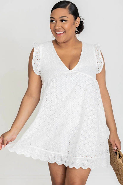 Brooke – Fließender Spitzenkleid-Strampler mit integrierten Shorts
