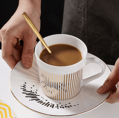 MirrorSip - Verwandle Deinen Kaffee in atemberaubende visuelle Momente
