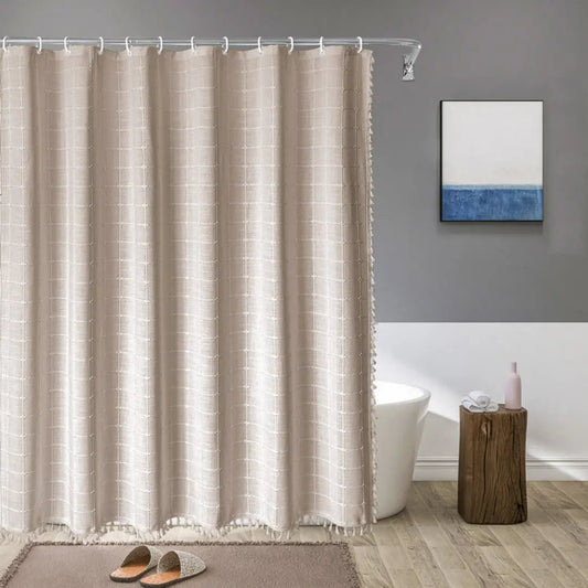 LuxeLoom – Halten Sie Ihr Badezimmer stilvoll trocken und gemütlich