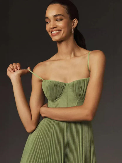Solange – Plissiertes Korsett-Midikleid für feminine Eleganz
