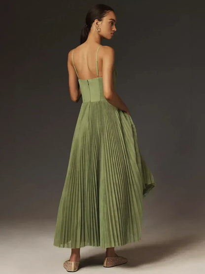 Solange – Plissiertes Korsett-Midikleid für feminine Eleganz