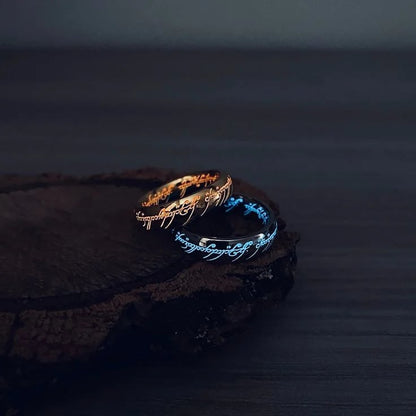 GlowRing – Im Dunkeln leuchtender Ring mit bunt leuchtenden Runen