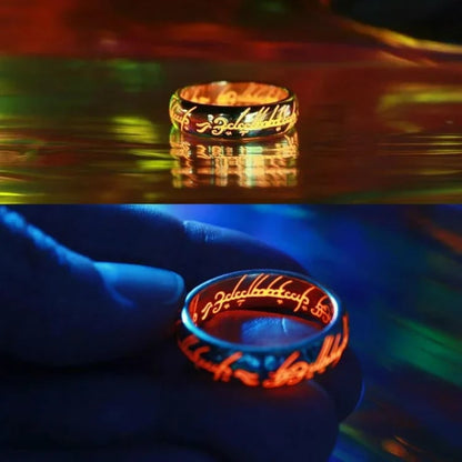 GlowRing – Im Dunkeln leuchtender Ring mit bunt leuchtenden Runen
