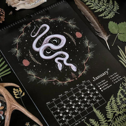 DarkForest – Mondkalender 2023 mit Originalillustrationen und Mondphasen