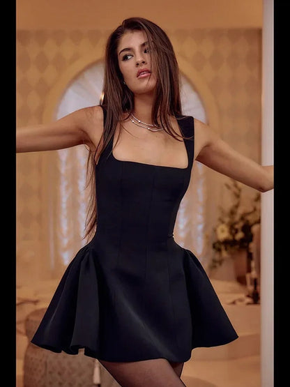 Vivara – Schickes Abend-Minikleid für elegante, moderne Anlässe