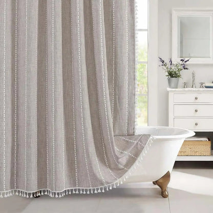 LuxeLoom – Halten Sie Ihr Badezimmer stilvoll trocken und gemütlich