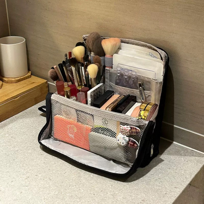 VanityVault – Organizer für Make-up und Beauty-Essentials