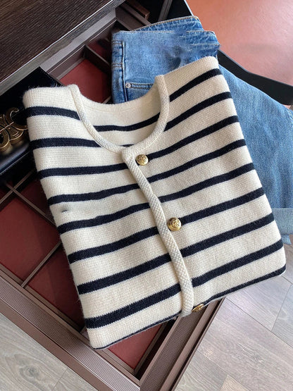 Camille – Gestreifter luxuriöser Cardigan für zeitlosen, stilvollen Komfort