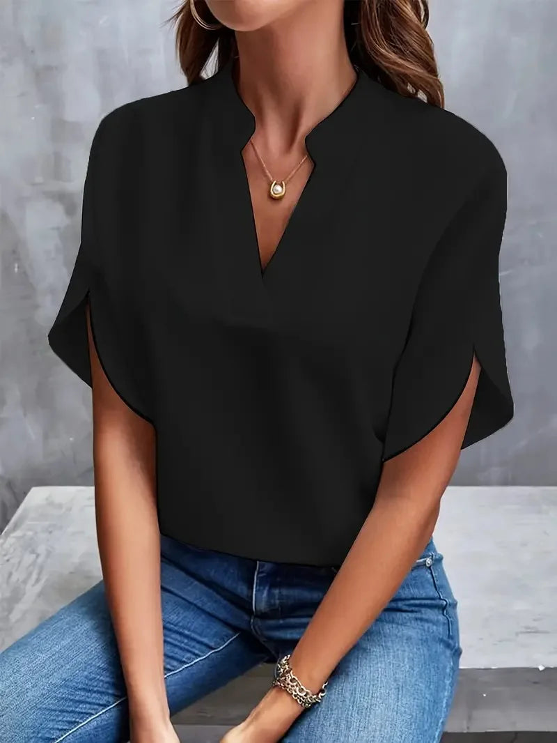 Isalie – Elegante V-Ausschnitt-Bluse mit fließendem Stoff