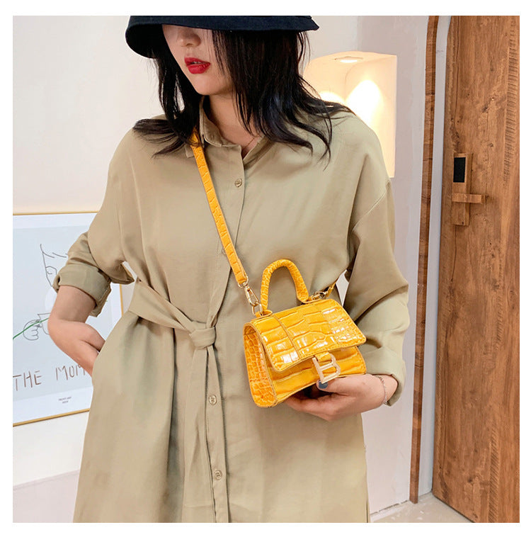 StyleNest – Umhängetasche in Kroko-Optik mit Handytasche