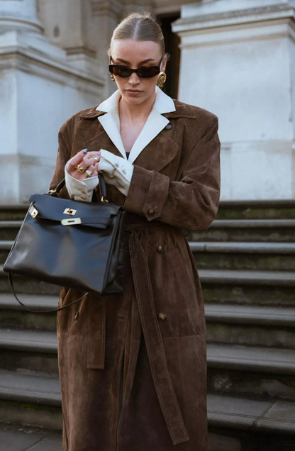 Vienna – Wildleder-Trenchcoat für eleganten Alltagsstil