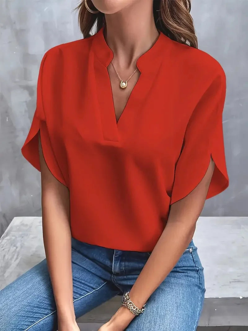 Isalie – Elegante V-Ausschnitt-Bluse mit fließendem Stoff