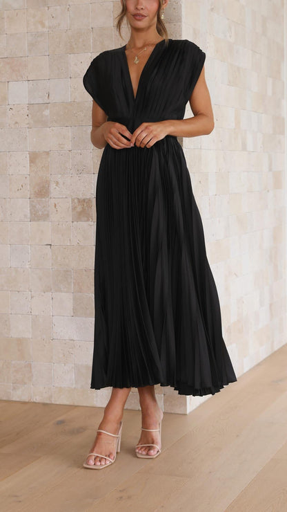 Maria – Elegantes Plisseekleid für gehobenen Stil