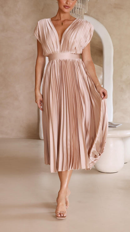 Maria – Elegantes Plisseekleid für gehobenen Stil