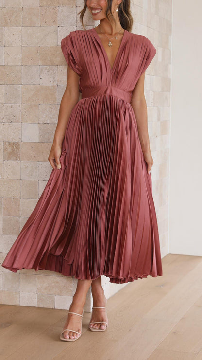 Maria – Elegantes Plisseekleid für gehobenen Stil