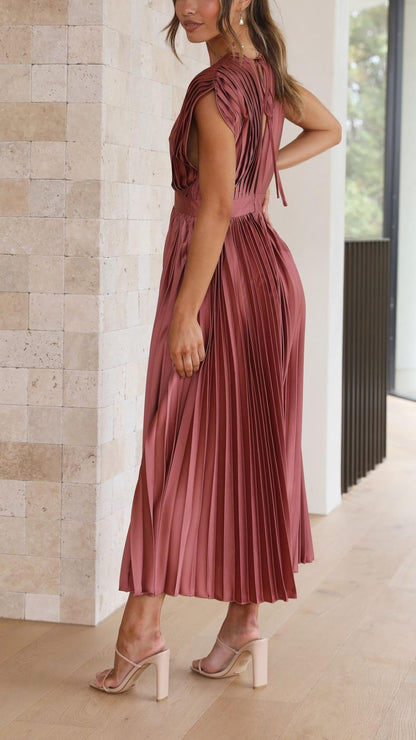 Maria – Elegantes Plisseekleid für gehobenen Stil