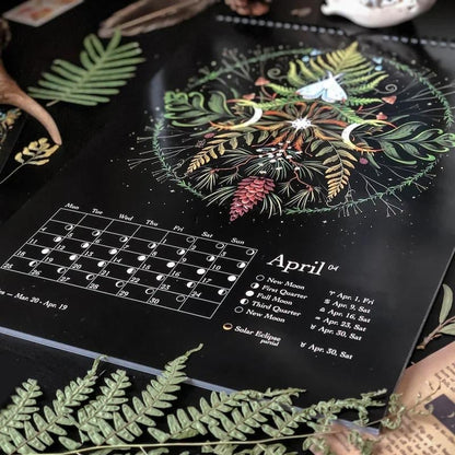 DarkForest – Mondkalender 2023 mit Originalillustrationen und Mondphasen