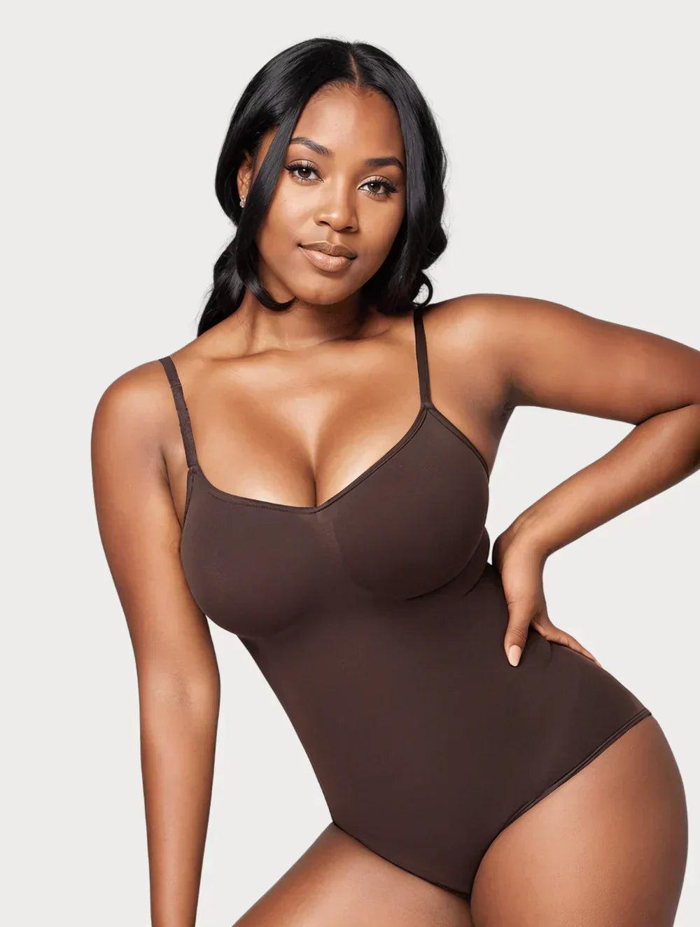 Lusia – Formgebender Body für perfekte Passform und Bauchkontrolle