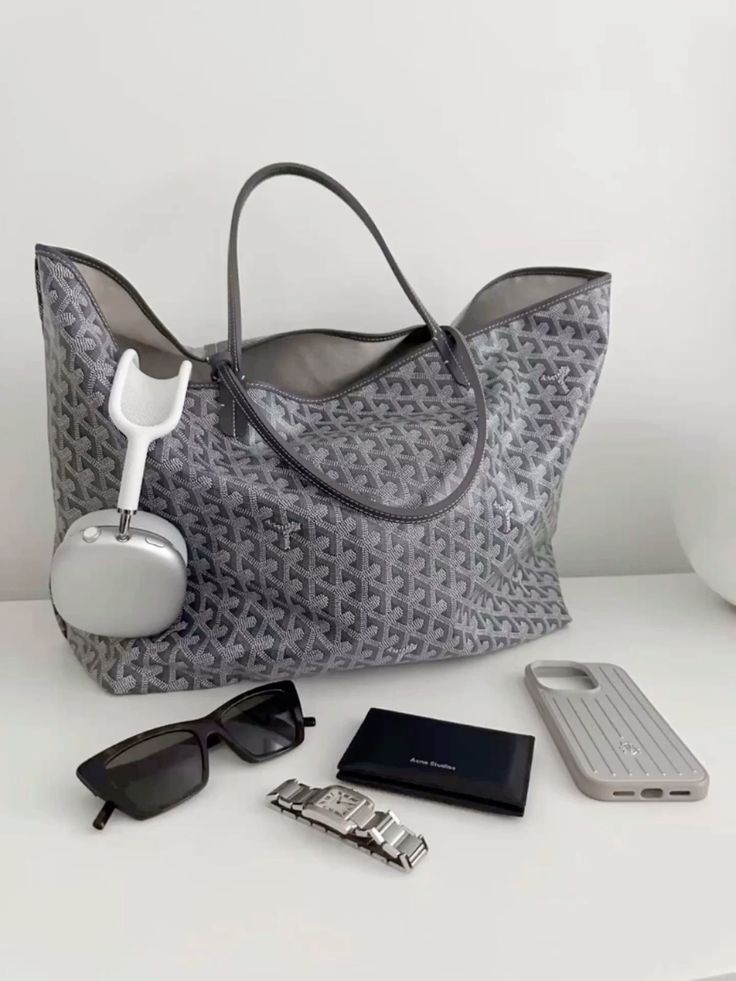 Millicent – Elegante Croyard-Umhängetasche mit praktischem Design