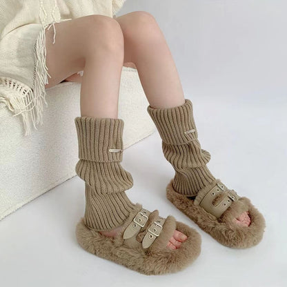SnugLayer – Kuschelige Socken im Y2K-Stil mit lebendigen, verspielten Mustern
