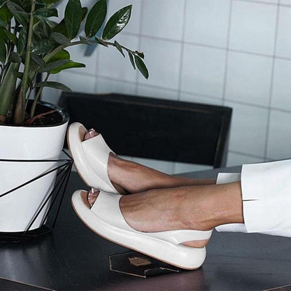 Gwynne – Verstellbare Sandalen für Komfort im Alltag