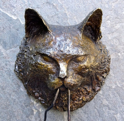 WhiskerKnock – Türklopfer aus Bronze mit Katzenmotiv und skurrilem Design