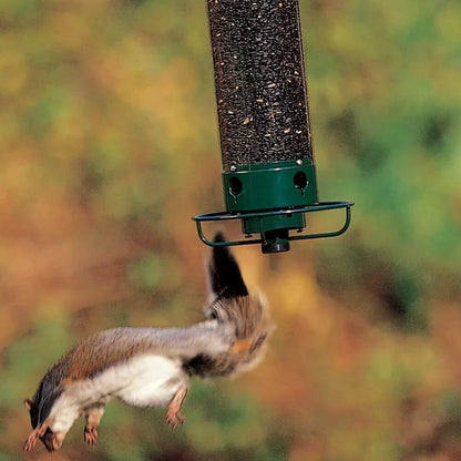 FeatherFeast – Eichhörnchensicheres Vogelfutterhaus mit drehbarem Abwehrmechanismus