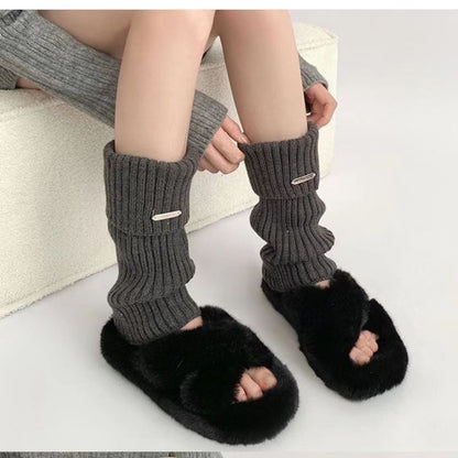 SnugLayer – Kuschelige Socken im Y2K-Stil mit lebendigen, verspielten Mustern