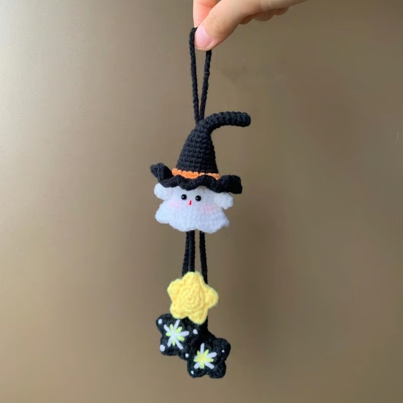GhostlyKnots – Handgehäkeltes Halloween-Set mit gruseligem Anhänger