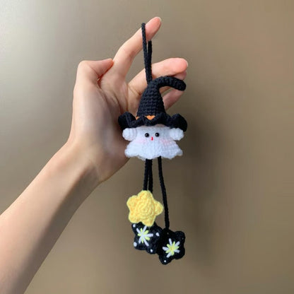 GhostlyKnots – Handgehäkeltes Halloween-Set mit gruseligem Anhänger