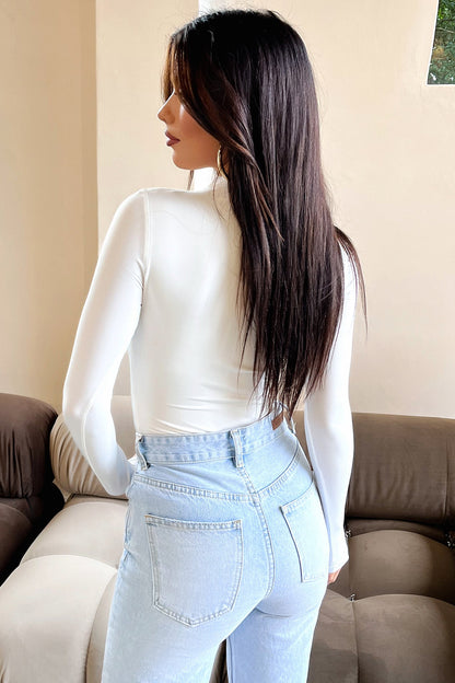 Jacelyn – Figurbetonter Body mit Rollkragen und langen Ärmeln
