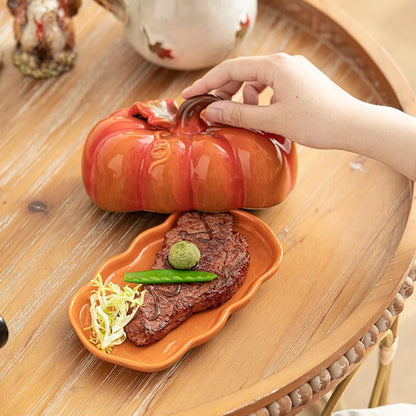 PumpkinWare – Kürbisförmiger Keramikteller mit kunstvollem Design