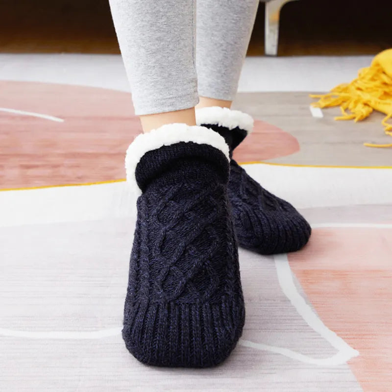 KnitComfort – Breathable Knitted Socks for All-Day Warmth