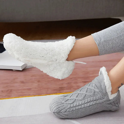 KnitComfort – Breathable Knitted Socks for All-Day Warmth