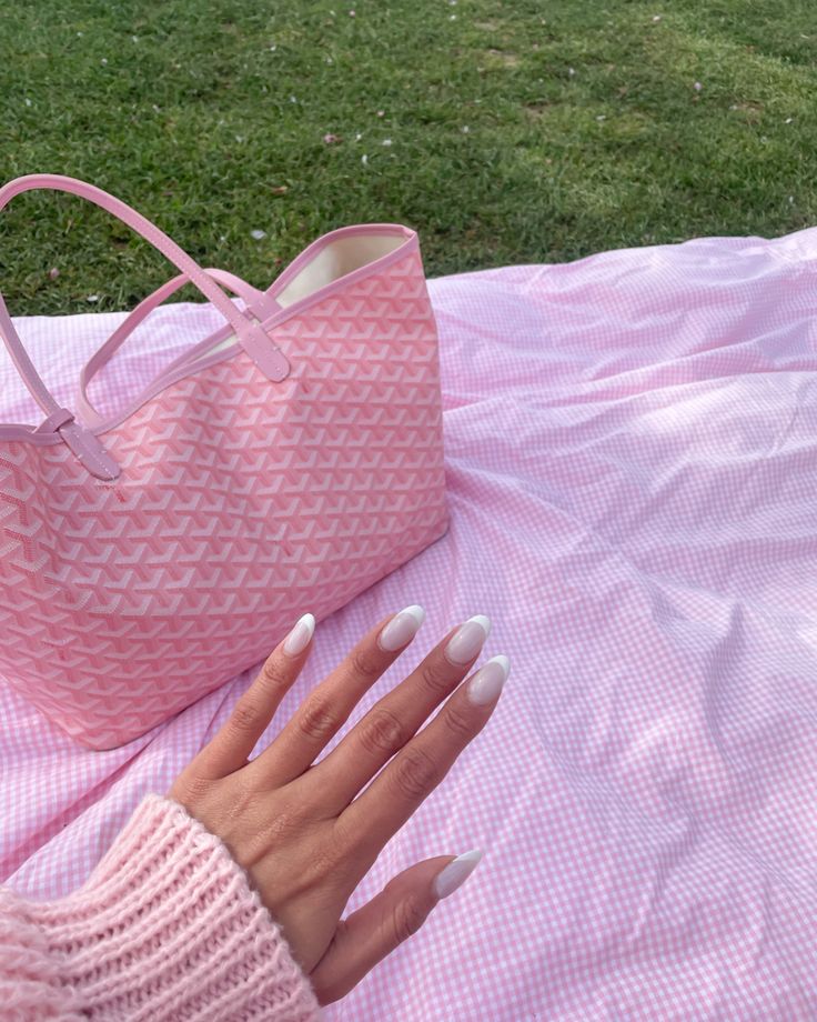 Millicent – Elegante Croyard-Umhängetasche mit praktischem Design