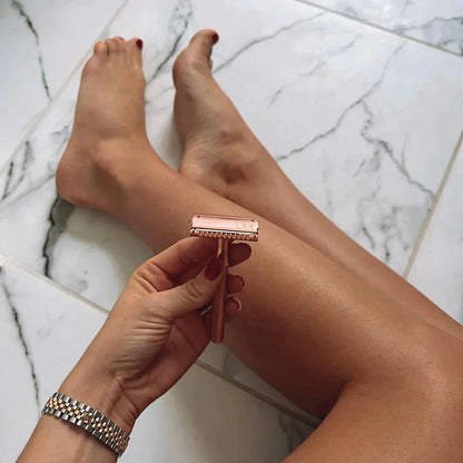 SmoothShave – Premium-Metallrasierer für mühelose Pflege